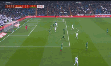 火箭与开拓者交易四名球员及选秀权，换得阿夫迪亚，以解决薪资压力和阵容调整。