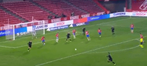 林诗栋2比1胜张本智和，国乒混团世界杯三连冠